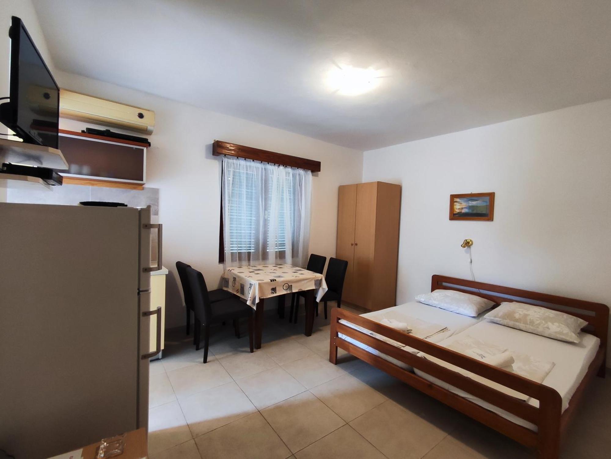 Apartmani Ivandic Murter Oda fotoğraf